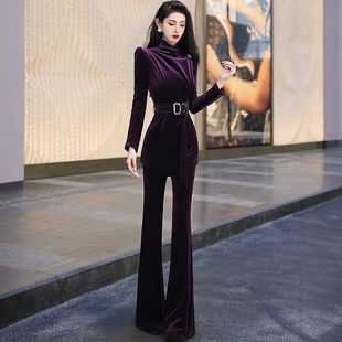 高级感时尚气质优雅套装女2025秋冬装新款洋气显瘦丝绒上衣喇叭裤