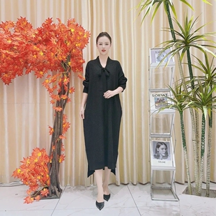 羊毛设计师秋冬长款 轻奢针织 设计款 A054黑色领巾菠萝针长袖