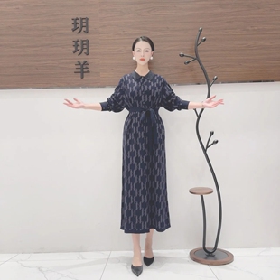 A306黑紫色真门襟抽绳设计款 复玥玥羊 气质秋冬轻奢针织连衣裙时尚