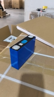 全新A品亿纬铁锂50Ah(LF50L)实际容量53储能动力外卖电动车电池