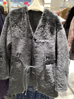 2025新款原生态皮毛一体时尚双面穿中长款皮草外套女