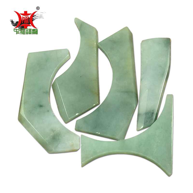 飘花雕刻挂件玉器饰品原石毛料