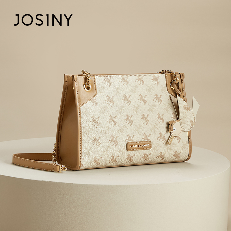 卓诗尼2025年春季新款时尚双肩包