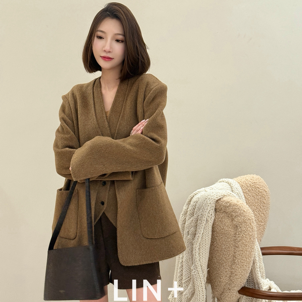 诺诺新～焦糖棕气质英伦复古羊毛外套马甲套装(含100羊毛)GL80