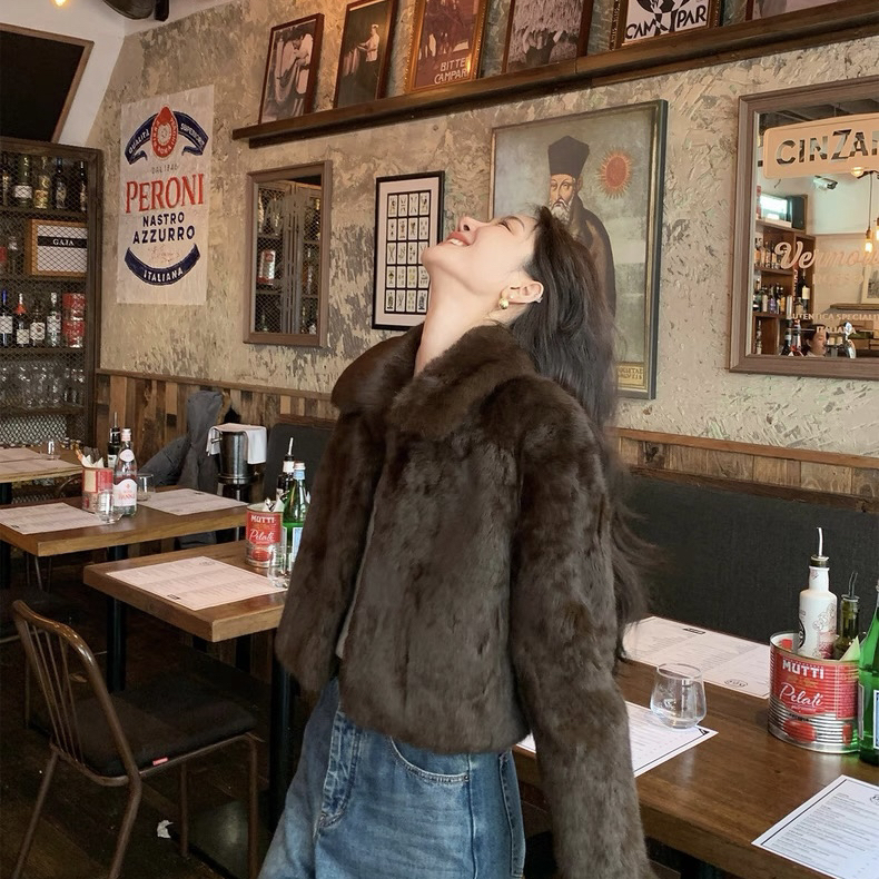 诺诺家古高级感兔毛短款加厚保暖皮草外套（含100兔毛）L253498