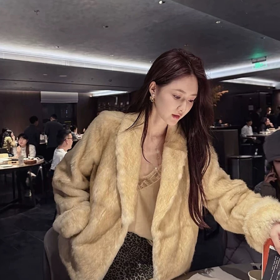 诺诺小众毛百搭千金风设计感气质保暖皮草外套（含100兔毛）Q225