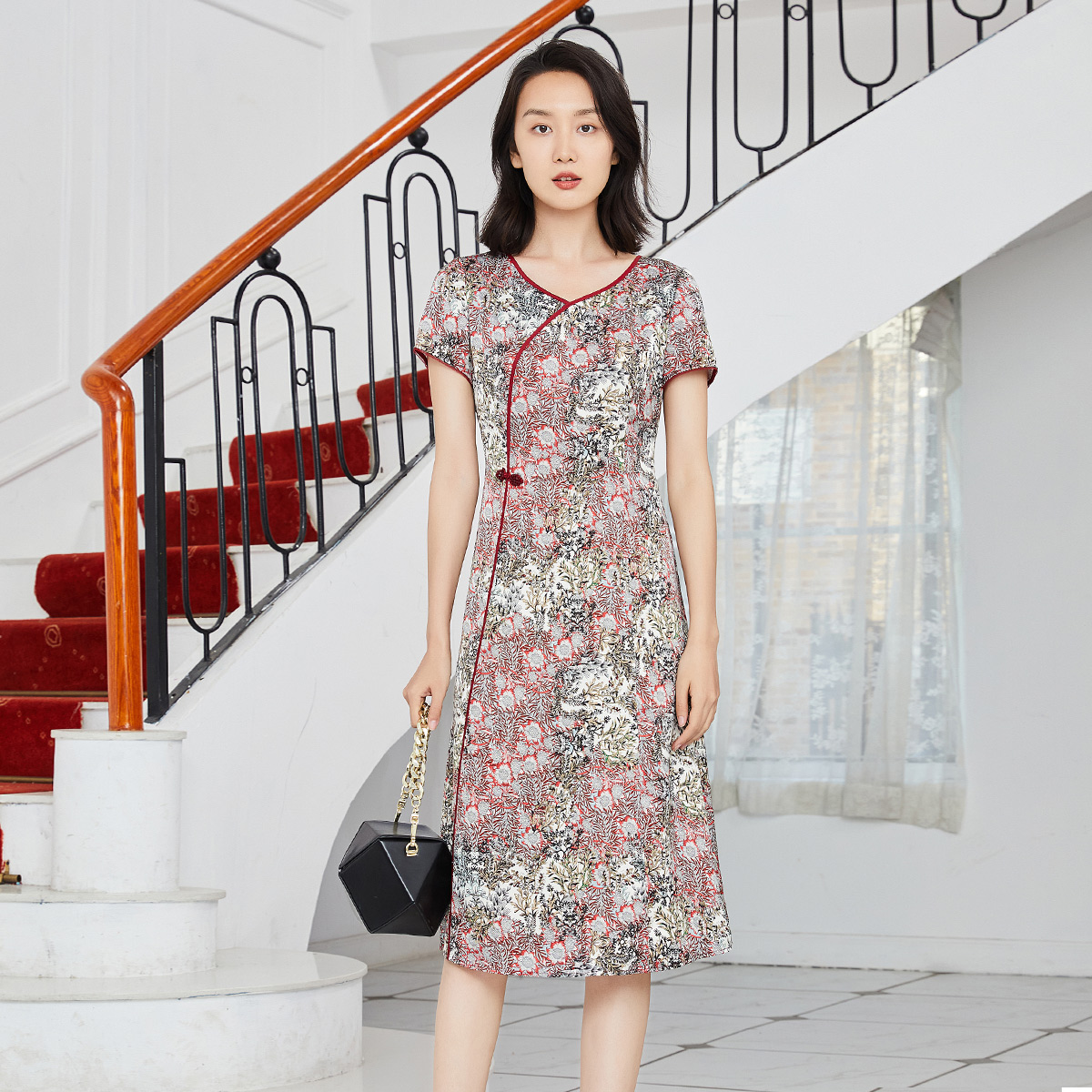 舒适透气，气质优雅，复古典雅