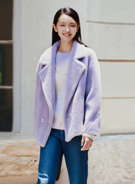 歌蒂诗冬季专柜新款气质浅紫色羊剪绒翻领短款外套 8E42C2921