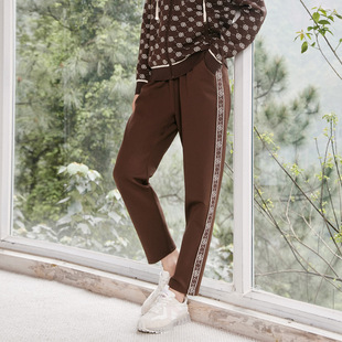 1D32K9630 简约咖啡色花边舒适运动休闲裤 歌蒂诗秋季 专柜新款