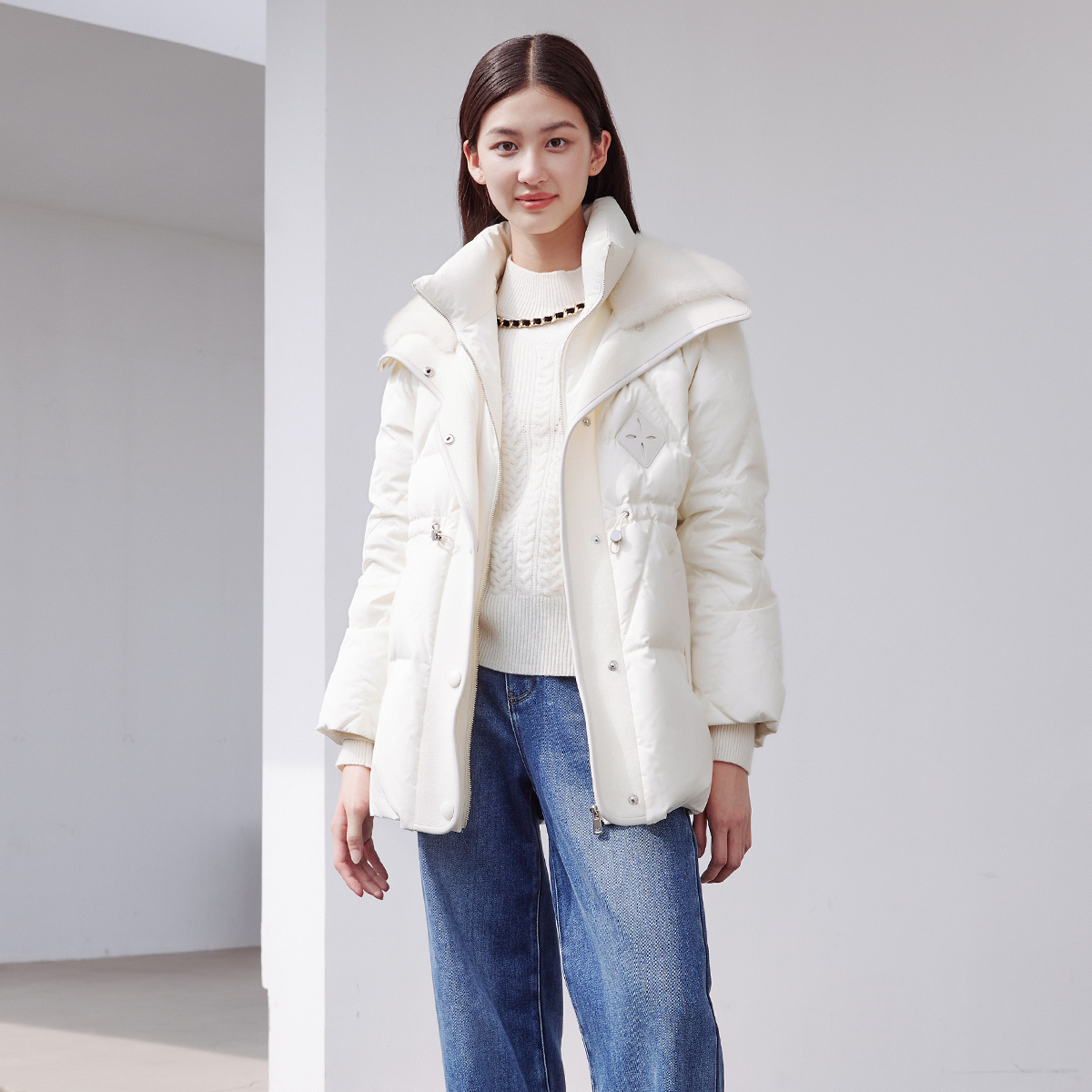 歌蒂诗中长款保暖羽绒服