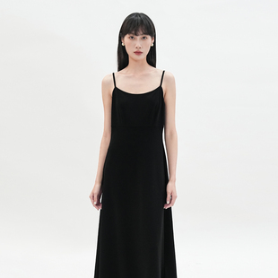 显瘦吊带长连衣裙 歌蒂诗2025年夏季 高级感修身 时尚 3F21L3601 新款