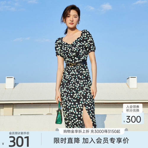 2022碎花泡泡袖减龄时尚歌蒂诗