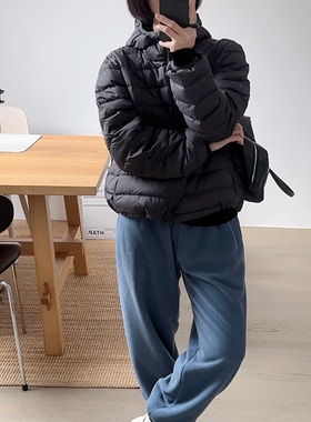 小喵极简纯色连帽绗线显瘦鹅绒服
