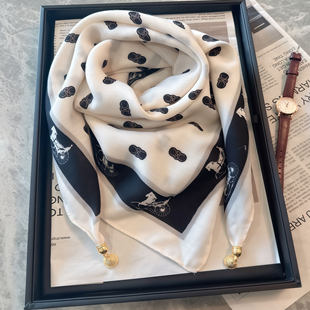 磁吸扣棉麻小方巾丝巾女春秋百搭护颈领巾三角围巾新款保暖围脖冬