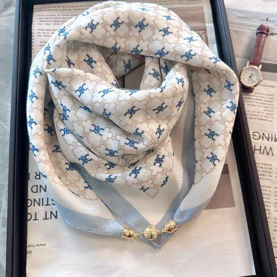 磁吸护颈小围巾2025新款秋冬方巾女款三角丝巾披肩高级感防风围脖