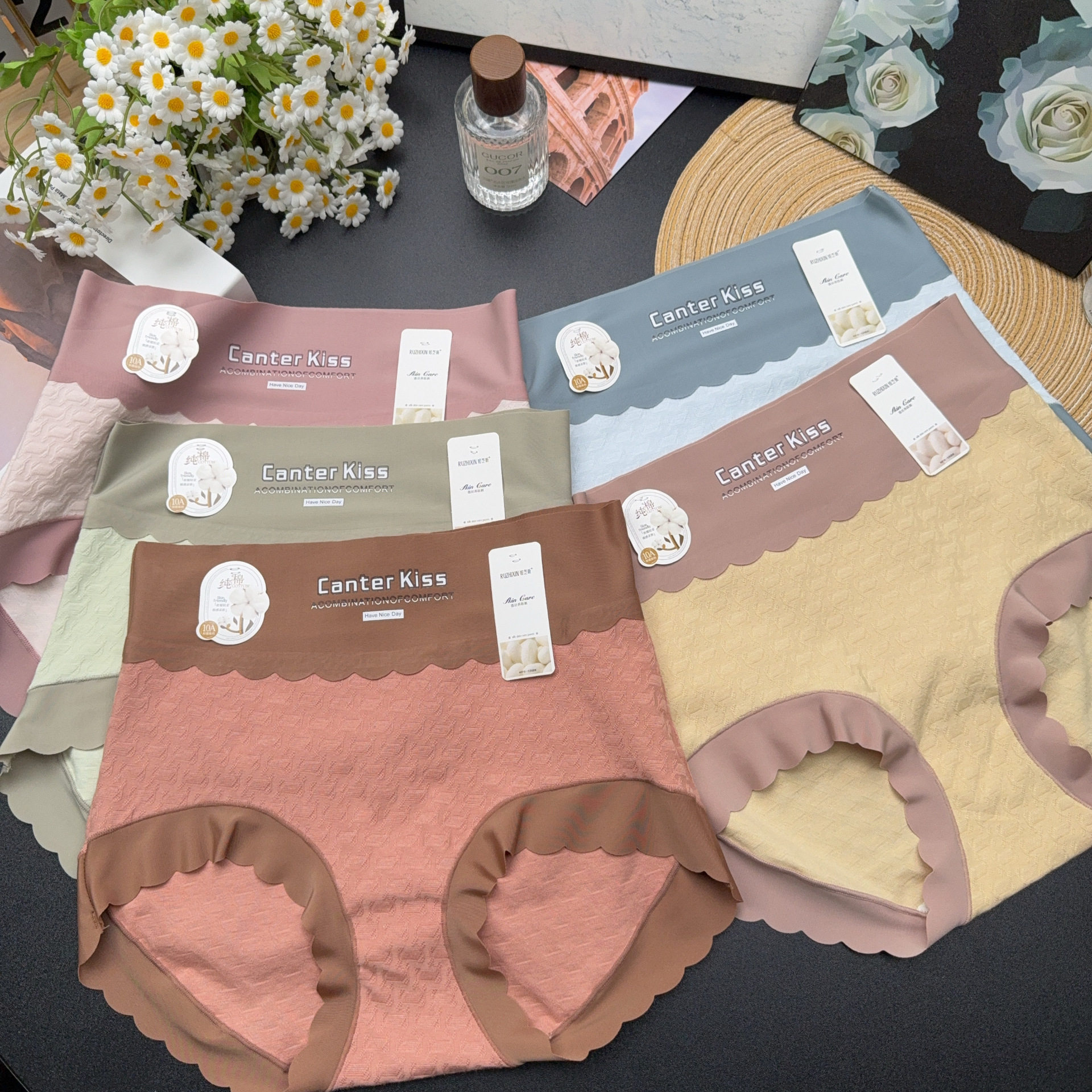 塑形亲肤纯棉提花大码高腰女士内裤桑蚕丝抗菌底档三角裤衩