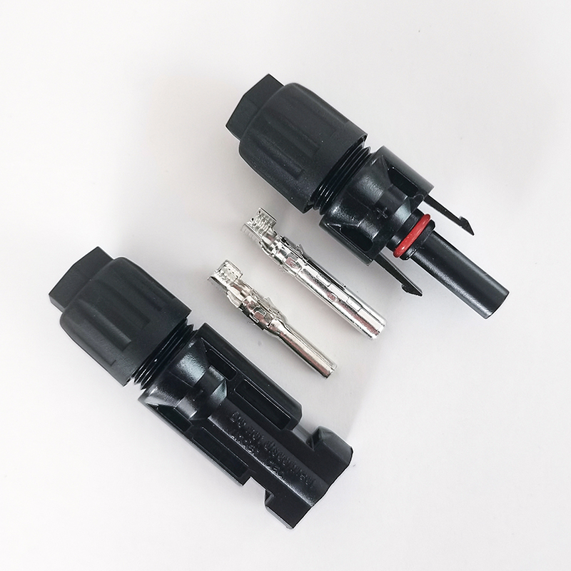 太阳能组件光伏板安装接头MC4公母接头防水直接光伏安装连接头