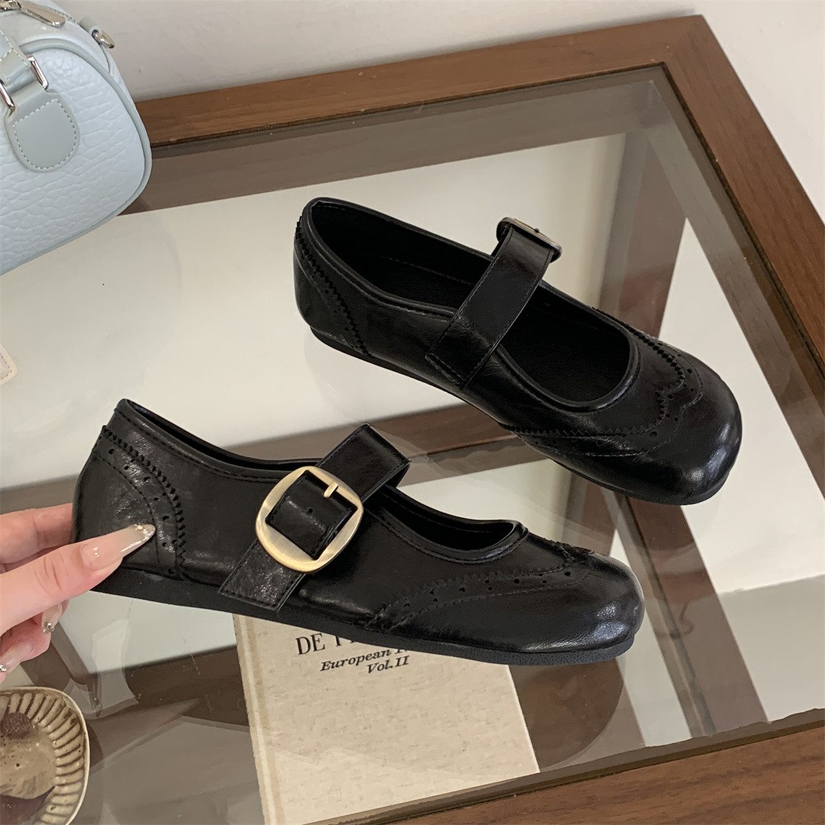 平底单鞋女法式复古风2026新款平跟玛丽珍鞋雕花舒适小皮鞋英伦风,女鞋,浅口单鞋,淘宝优惠券,粉丝福利购,淘宝优惠卷