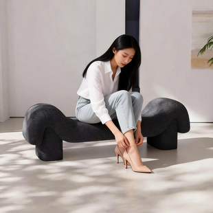 2026新款高级感换鞋凳门口家用长条入户可坐轻奢简约现代卧室鞋凳