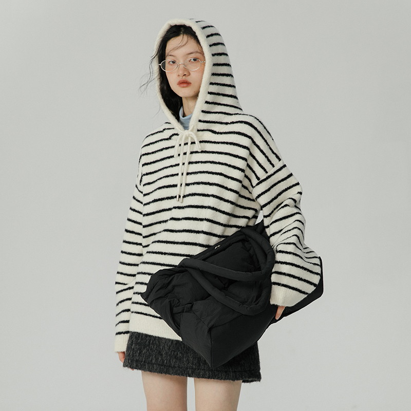 蛋挞家针织毛衣omont连帽