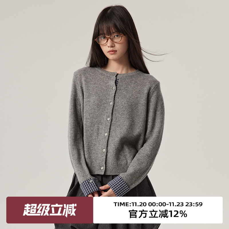 omont蛋挞家圆领针织开衫