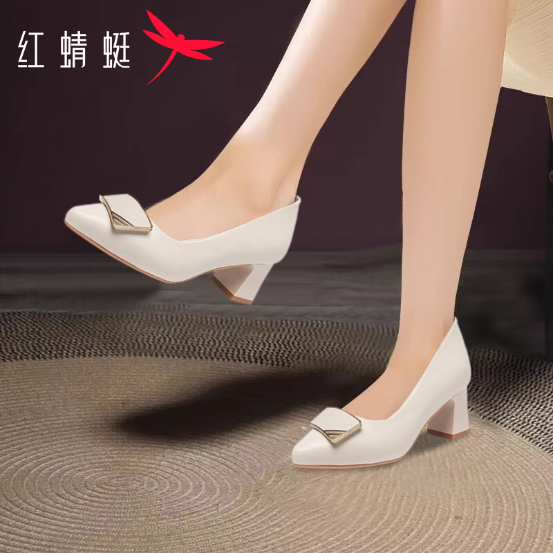 红蜻蜓真皮尖头方扣粗跟女士单鞋