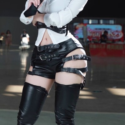 朋克风黑色漆皮短裤女士新款性感