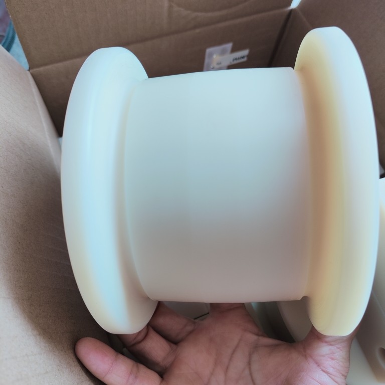 仪器车尼龙套、注塑耐磨空心套管、带沿儿轴套