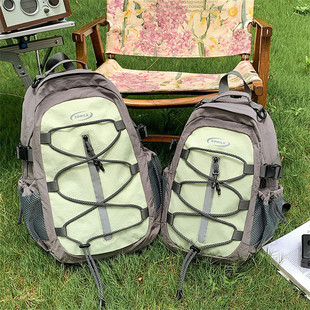 户外儿童旅游背包男孩出行补习书包超轻便登山小学生春游双肩包女