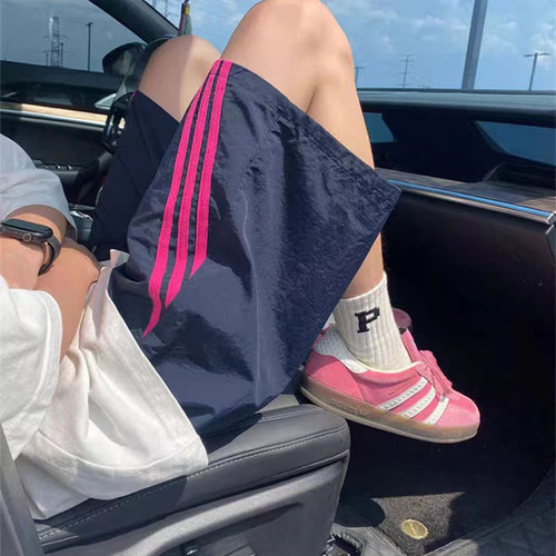 大码条纹速干短裤男夏美式撞色三条杠直筒沙滩裤子潮牌百搭五分裤