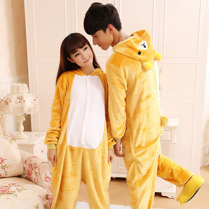秋冬款法兰绒男女情侣可爱成人动漫轻松熊卡通动物连体睡衣珊瑚绒