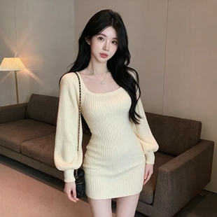港味风格法式灯笼袖针织连衣裙女春秋新款包臀短裙长袖方领裙子潮