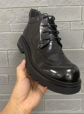 2024冬季新款男鞋真皮加绒保暖棉皮靴英伦风布洛克雕花马丁短筒靴