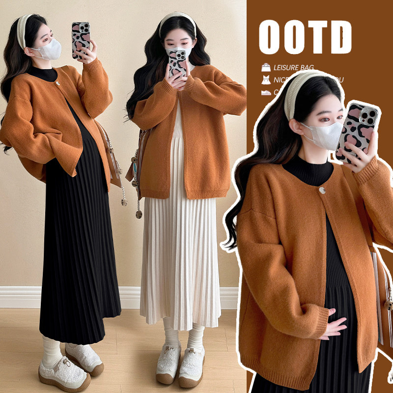 孕妇秋冬新款气质韩版时尚减龄披风外套打底百褶毛衣裙韩版女套装
