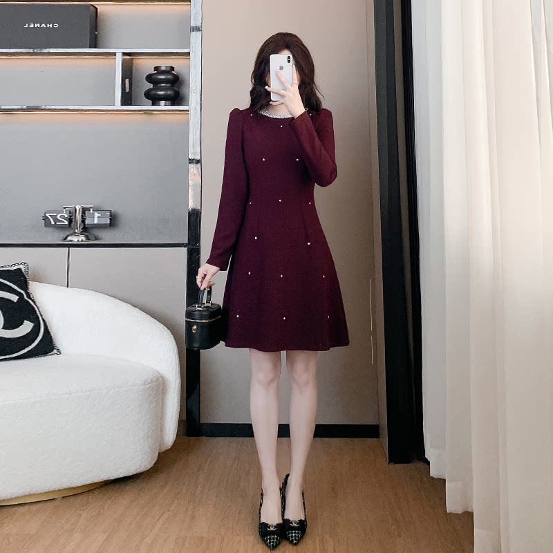 法式高级感重工长袖连衣裙女2025年春季新品收腰显瘦小黑裙中裙子