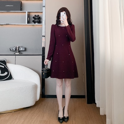 法式高级感重工长袖连衣裙女2025年春季新品收腰显瘦小黑裙中裙子