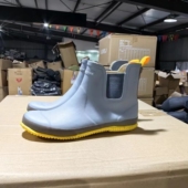 低帮短筒黑色雨鞋 水鞋 套鞋 春夏上新男女同款 花园鞋 防水防滑橡胶