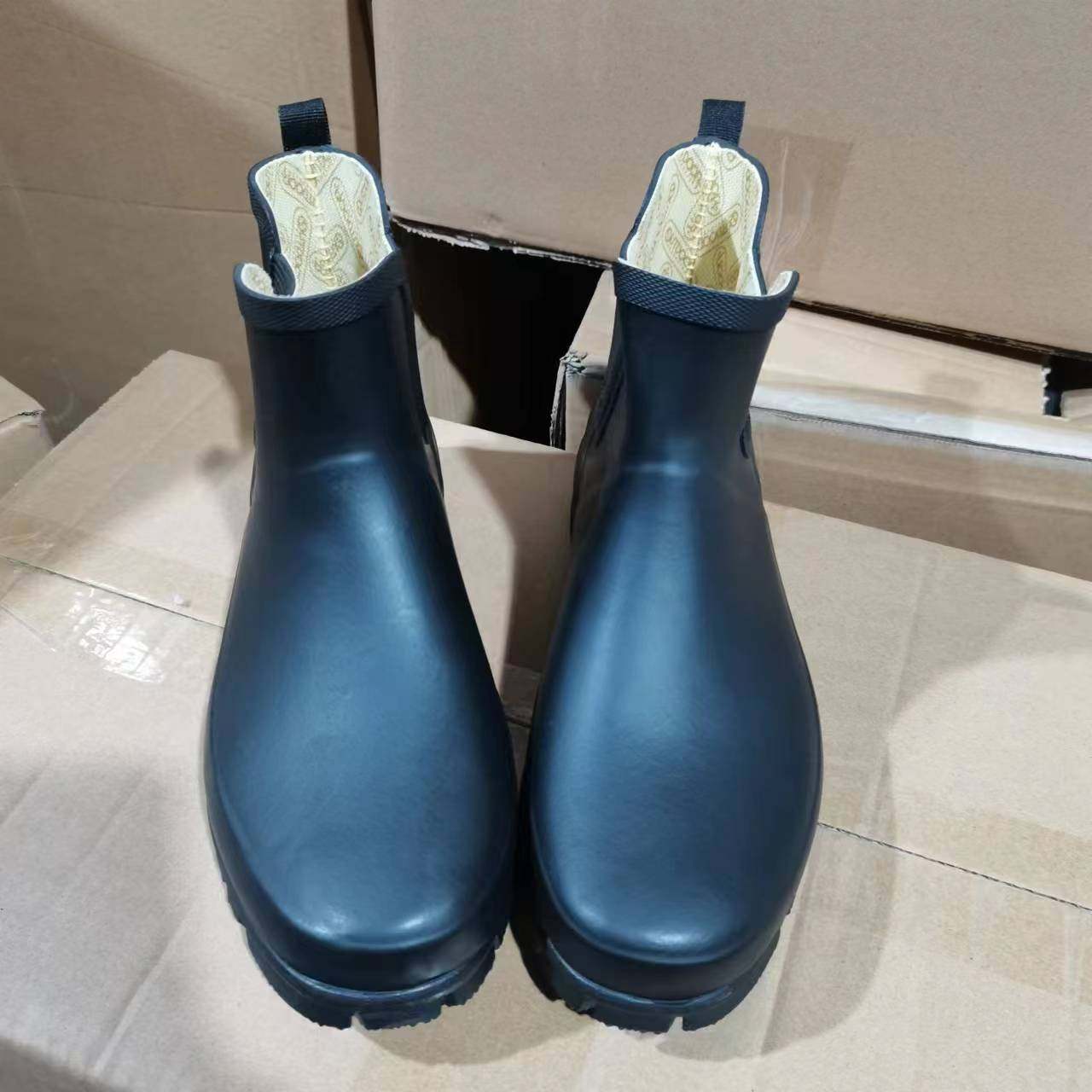 春季上新男女同款低帮短筒黑色雨鞋水鞋套鞋花园鞋防水防滑橡胶