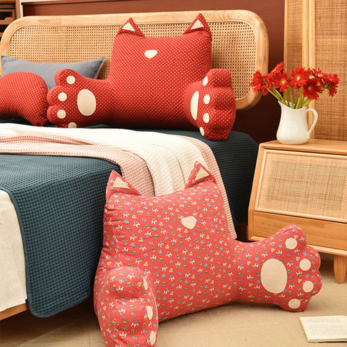 阳春小镇猫咪靠舒适亲肤