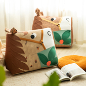 阳春小镇马年沙发床头靠包小马抱枕客厅靠垫软包高级感轻奢可拆洗