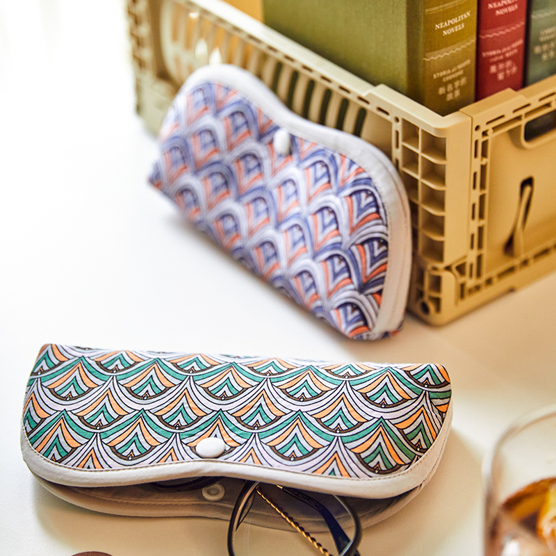 布艺眼镜盒阳春小镇高品质