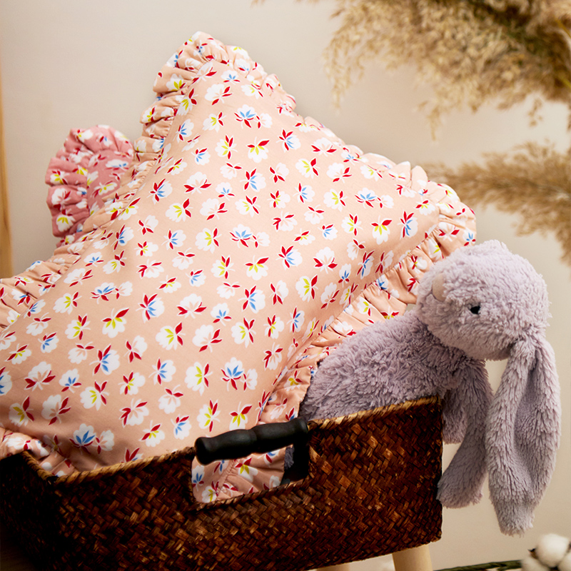 阳春小镇单人荷叶边手工婴儿枕头