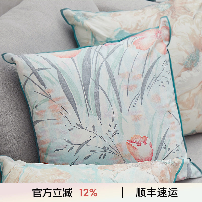 阳春小镇手枕布艺沙发法式贡缎