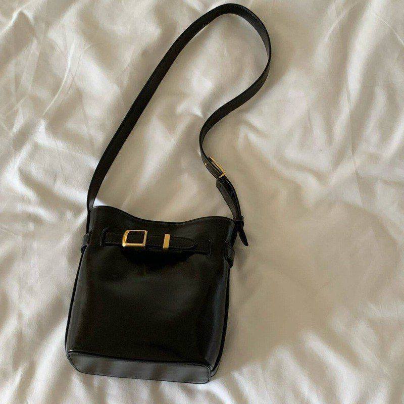 韩版ins油蜡皮单肩斜挎小包包女2026高级感复古简约水桶包女包包,箱包皮具/热销女包/男包,水桶包,淘宝优惠券,粉丝福利购,淘宝优惠卷