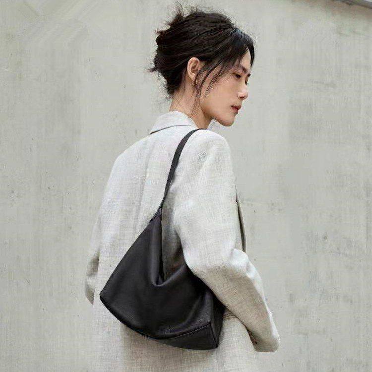 植鞣皮腋下经典复古高级感hobo包软皮通勤大容量包饺子包女,箱包皮具/热销女包/男包,通用款女包,淘宝优惠券,粉丝福利购,淘宝优惠卷