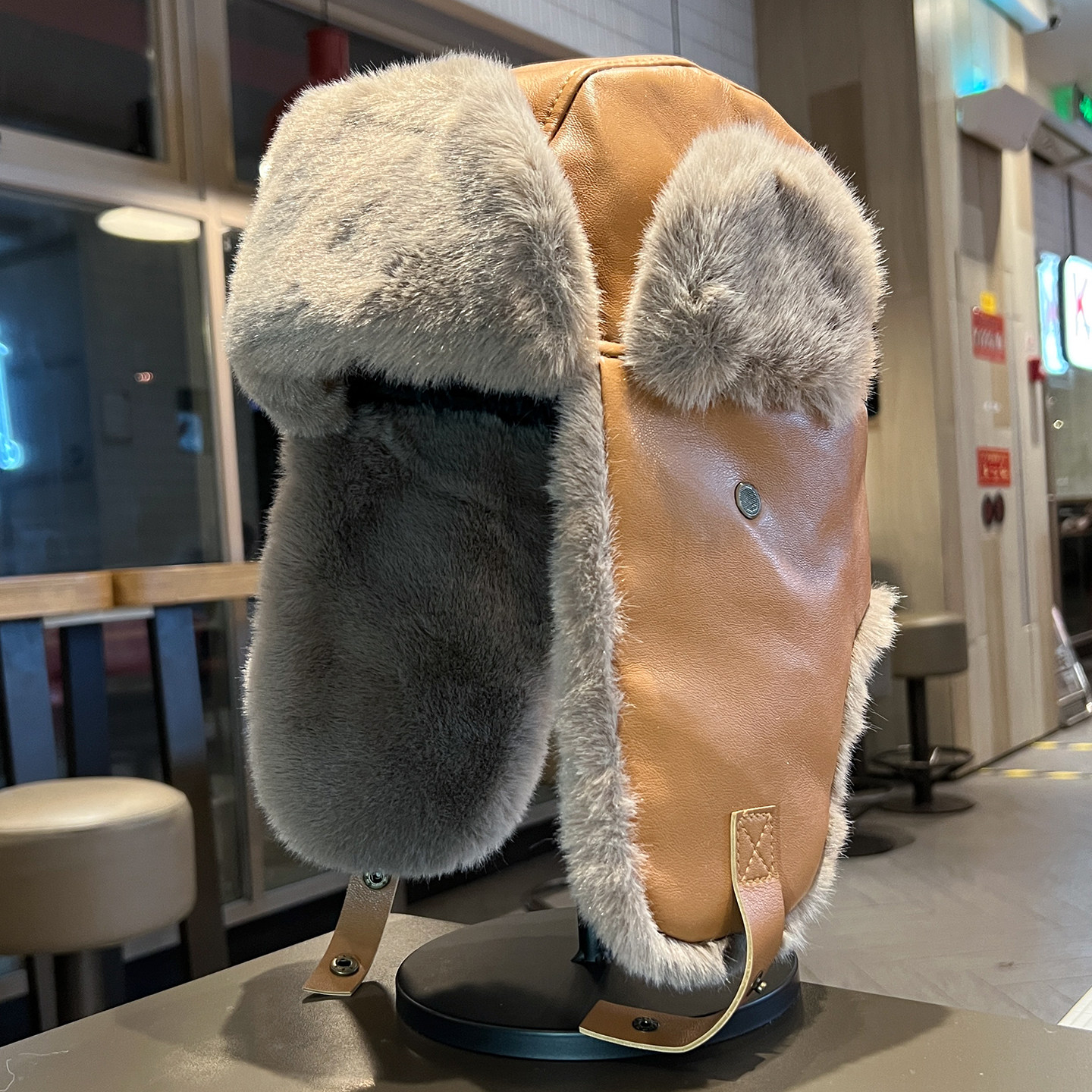 冬季防寒帽子男女皮质加厚加绒毛绒护耳帽户外骑车滑雪飞行雷锋帽