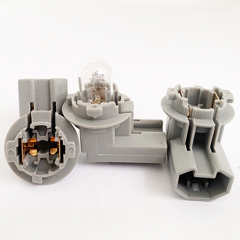 适用于丰田皇冠花冠锐志T10 W5W插泡后牌照灯插头插座灯座
