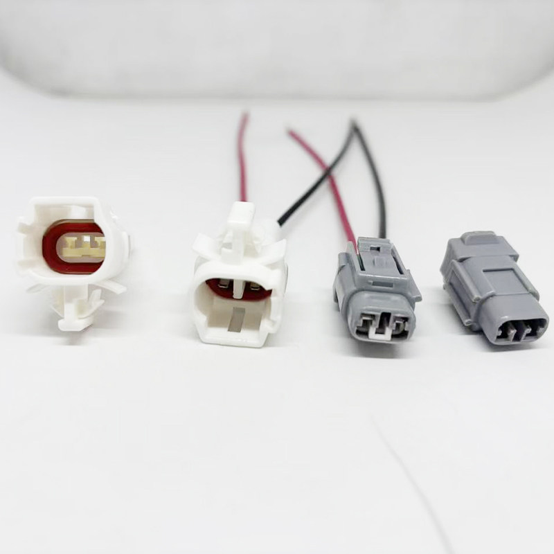 适用比亚迪F3RF0G3RL3F6S6M6G6前高音箱响喇叭插头听歌公母插线束