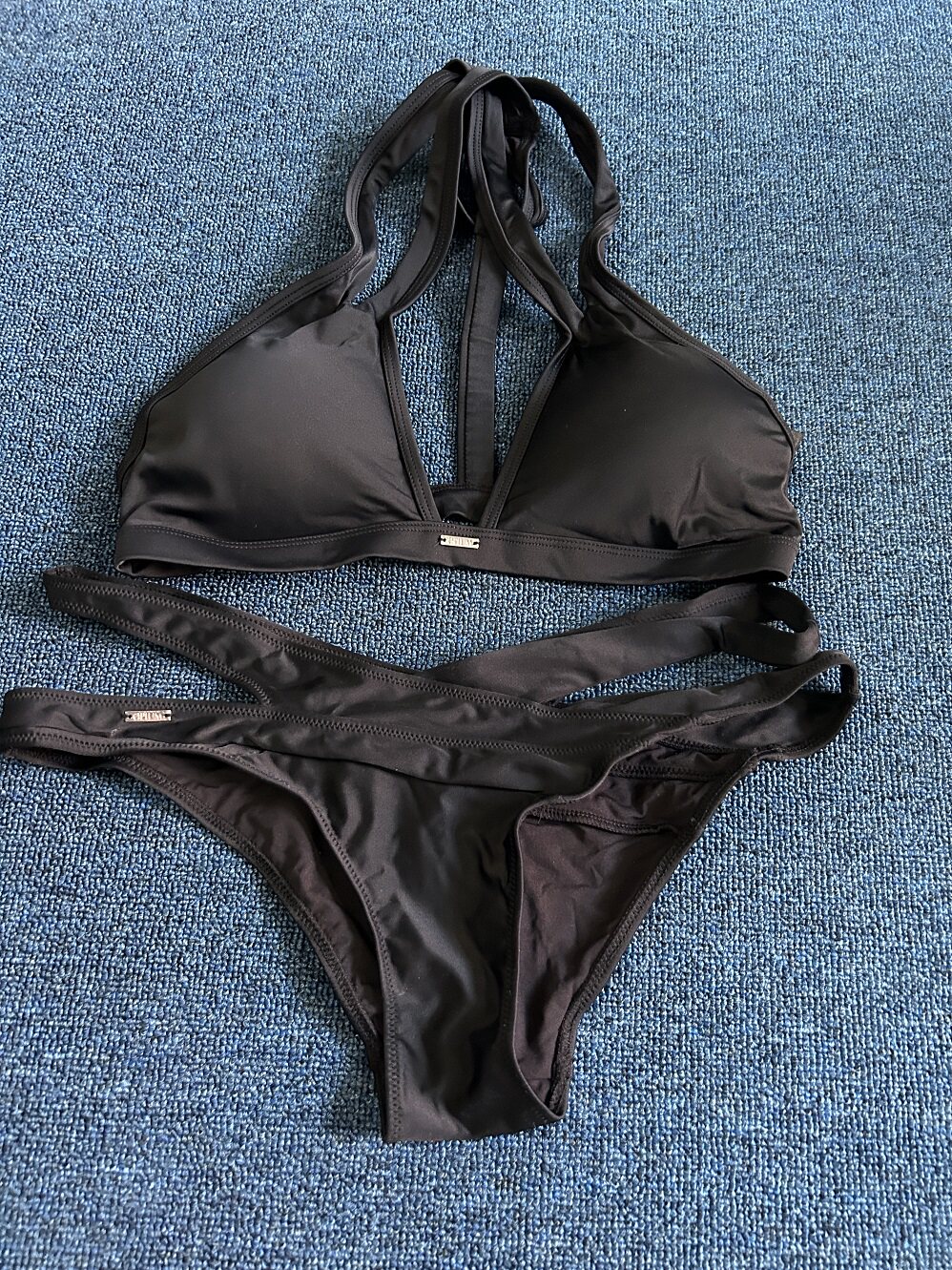 t-1泳衣女分体深v显瘦三角裤游泳衣温泉套装比基尼沙滩泳衣