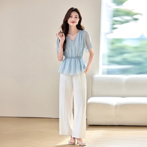 夏天绝美漂亮小套装女2025新款气质V领收腰显瘦衬衫上衣百搭两件